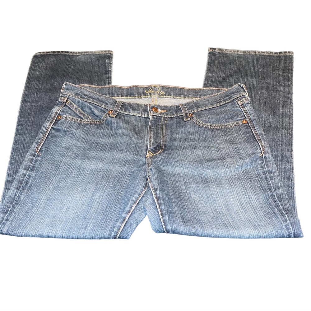 The Diva Low Rise Bootcut Women’s Jeans Size 12 Short